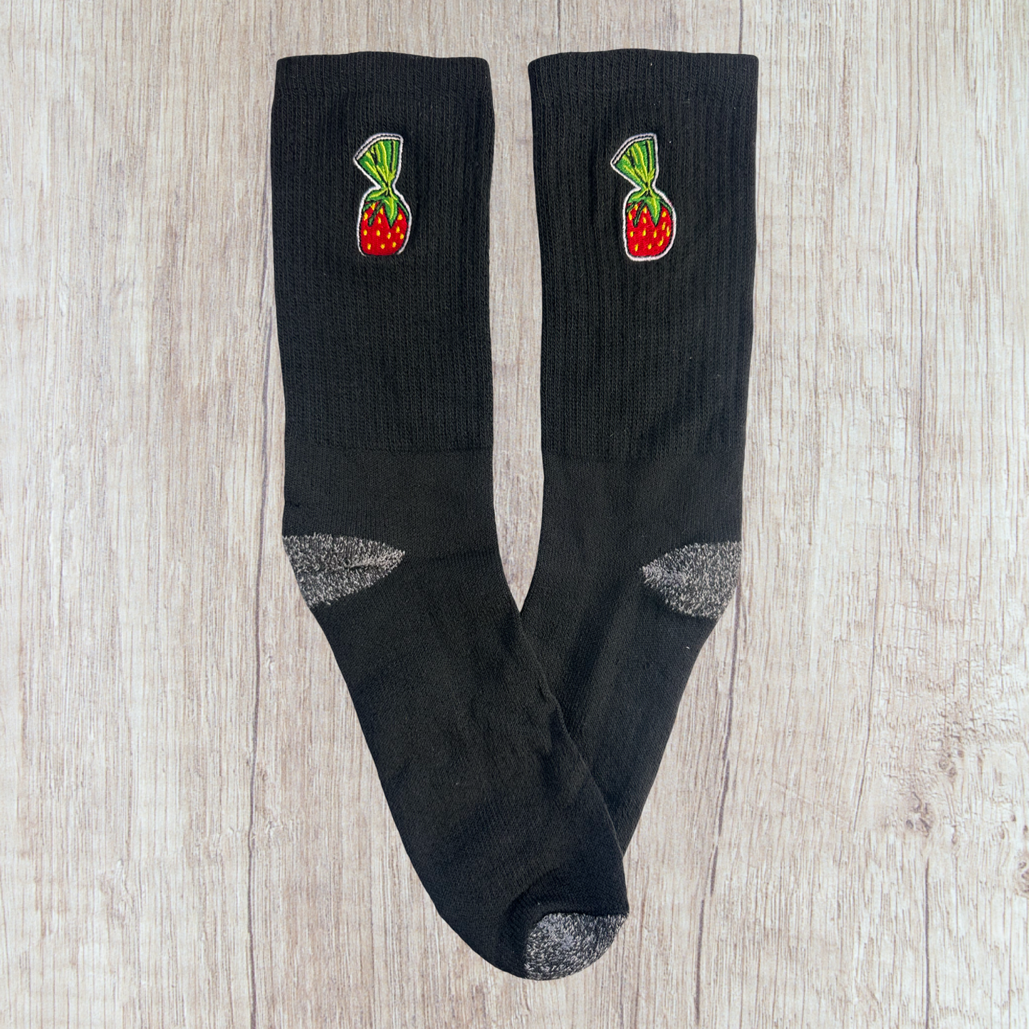 Medias bordadas de Bombón de fresa
