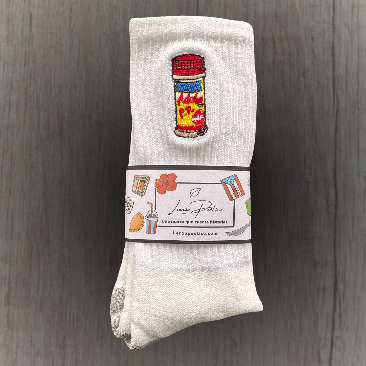 Medias bordadas de Adobo