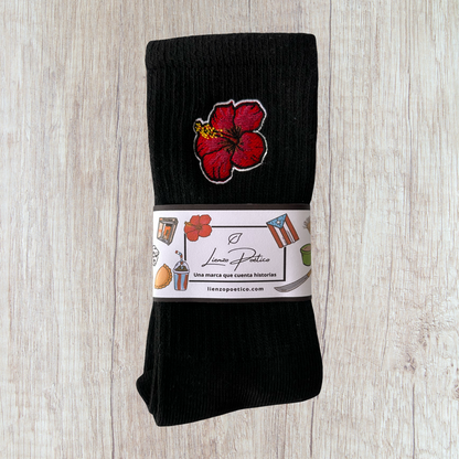 Medias bordadas de Flor de Maga
